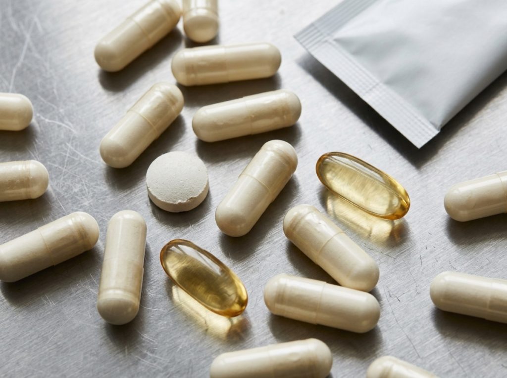 Brain and cognitive supplement formats including capsules, tablets, omega-3 softgels and powder stick packs – Noviatic.